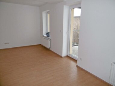 Wohnung zur Miete 450 € 3 Zimmer 69 m² 1. Geschoss Bahnhofstraße Radeberg Radeberg 01454