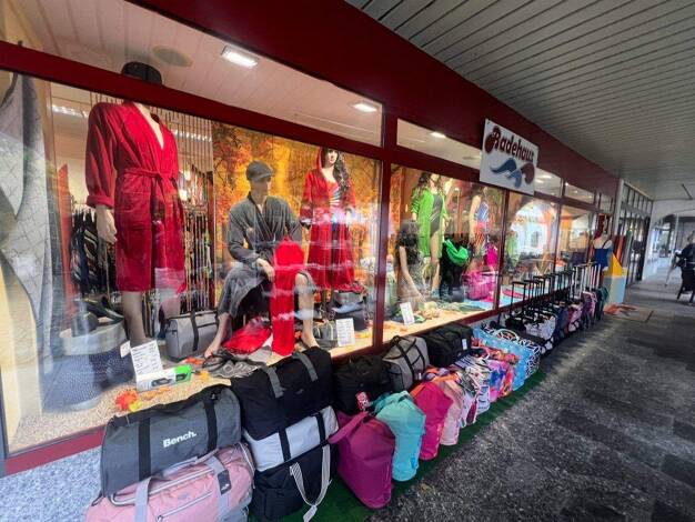 Laden zur Miete provisionsfrei 1.650 € 115 m² Verkaufsfläche Neuer Marktplatz 7 Bad Birnbach 84364