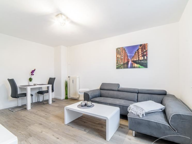 Wohnung zur Miete 1.799 € 2 Zimmer 42 m² Uhlenhorst Hamburg 22087