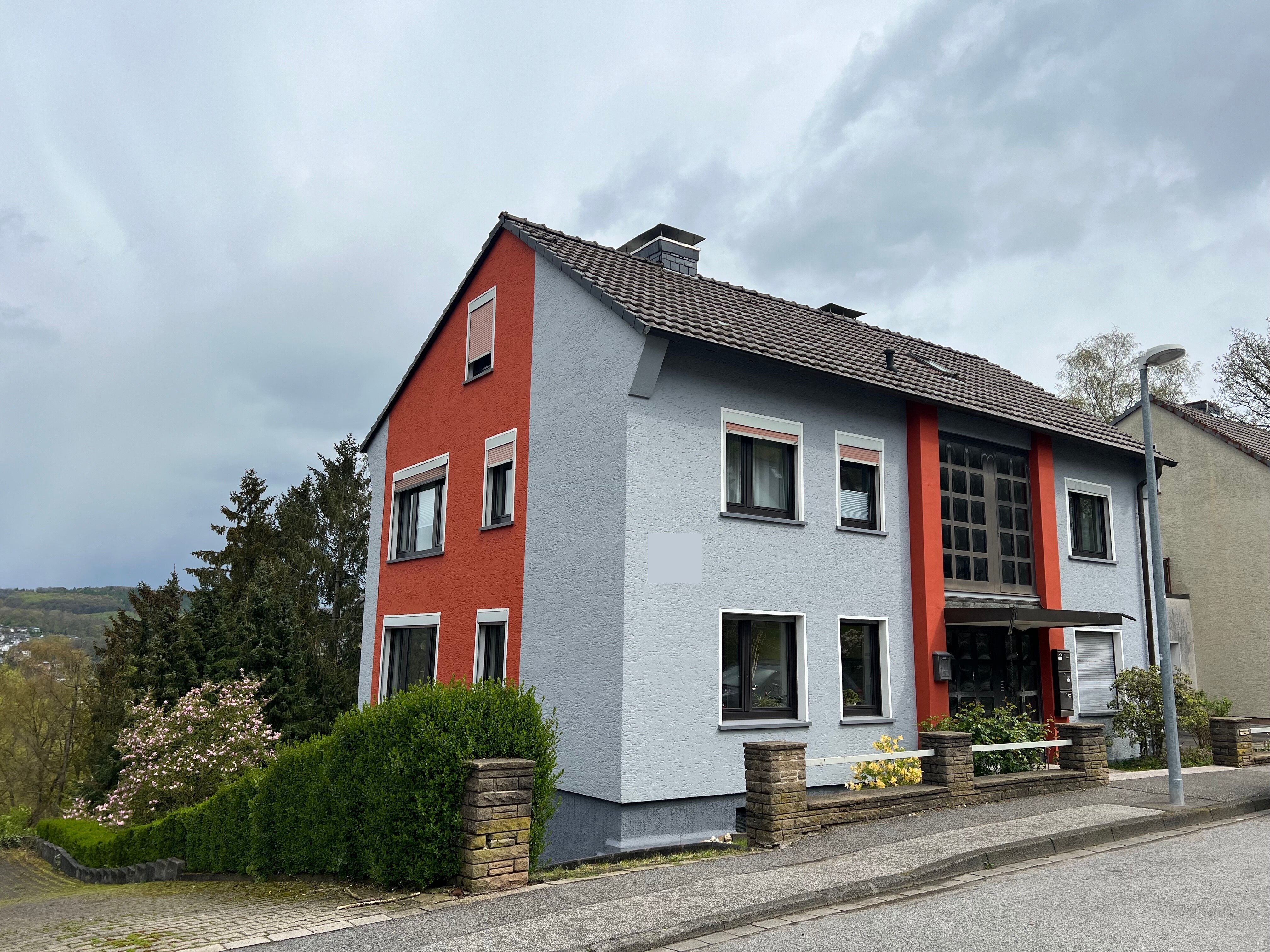 Mehrfamilienhaus zum Kauf als Kapitalanlage geeignet 399.000 € 292 m²<br/>Wohnfläche 694 m²<br/>Grundstück Milspe Ennepetal 58256