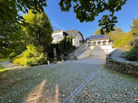 Villa zum Kauf 2.890.000 € 14 Zimmer 605 m² 5.739 m² Grundstück Deggenau Deggendorf 94469