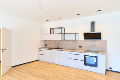 Wohnung zur Miete 1.065 € 4 Zimmer 118 m² EG Holstenstraße 2 Sievershütten 24641