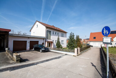 Mehrfamilienhaus zum Kauf 385.000 € 8 Zimmer 172 m² 944 m² Grundstück Velburg Velburg 92355