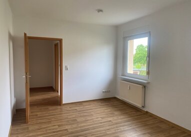 Wohnung zur Miete 286 € 2 Zimmer 46 m² 1. Geschoss Goethestraße 10 Oschersleben Oschersleben 39387