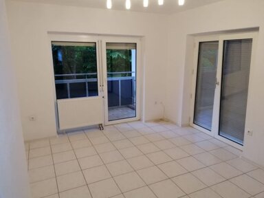 Immobilie zum Kauf als Kapitalanlage geeignet 277.000 € 3,5 Zimmer 65 m² Burgunderstraße - Napoleonstein Regensburg 93053