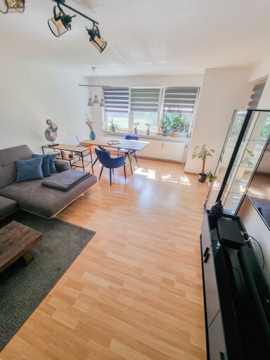 Wohnung zur Miete 530 € 2 Zimmer 74 m² frei ab 01.11.2024 Dörfles-Esbach 96487