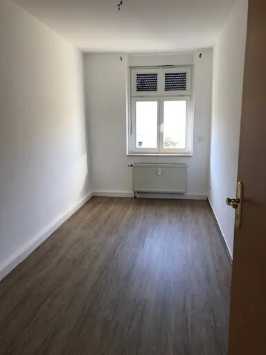 Wohnung zur Miete 700 € 4 Zimmer 132 m² frei ab sofort Schillerstraße 13 Stadtmitte Cottbus 03046