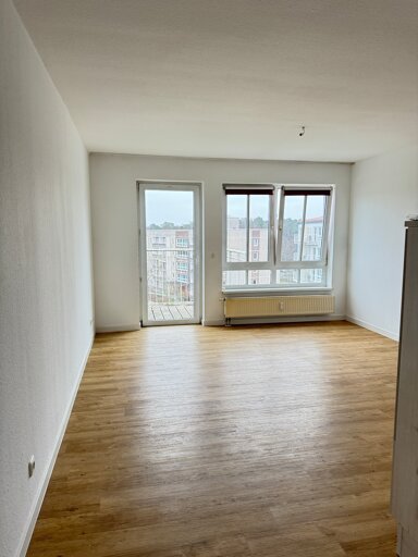 Wohnung zum Kauf als Kapitalanlage geeignet 318.000 € 2 Zimmer 94 m² Hans-Albers-Straße 1A Drewitz Potsdam 14480