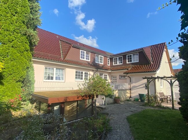 Mehrfamilienhaus zum Kauf 645.000 € 7 Zimmer 147 m²<br/>Wohnfläche 647 m²<br/>Grundstück Siedlung Daheim-Heimgarten Ammersbek 22949