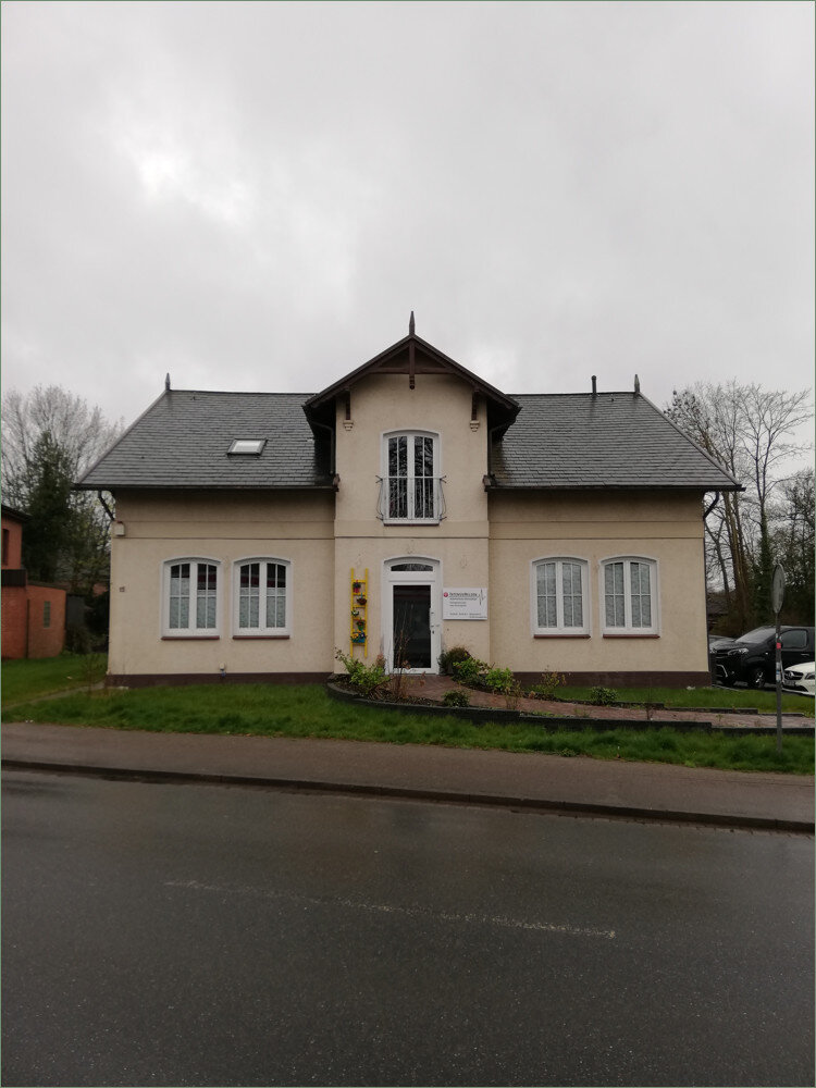 Haus zum Kauf 600.000 € 1.374 m²<br/>Grundstück Bahnhofstraße 15 Neustadt - Nord Himmelpforten 21709