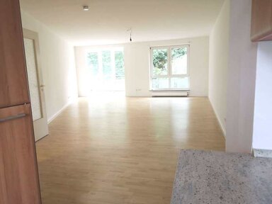 Wohnung zur Miete 800 € 3 Zimmer 98 m² frei ab sofort Nordstrandring 18 Am Schloß Ahrensburg 22926