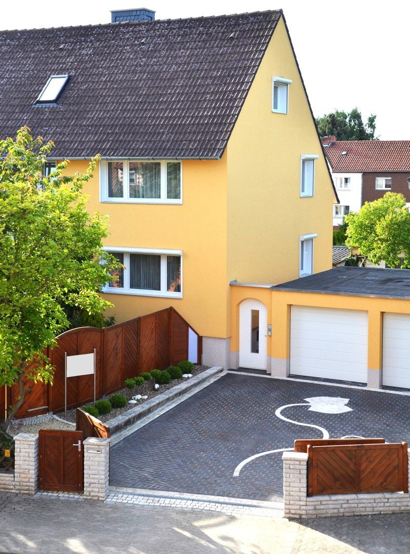 Mehrfamilienhaus zum Kauf Provisionsfrei 540.000 € 10,5 Zimmer 285 m²<br/>Wohnfläche 1.163 m²<br/>Grundstück Königslutter Königslutter am Elm 38154