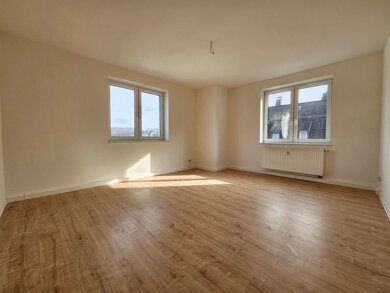 Wohnung zur Miete 400 € 3 Zimmer 80,2 m² 3. Geschoss Mozartstraße 8 Aue 08280