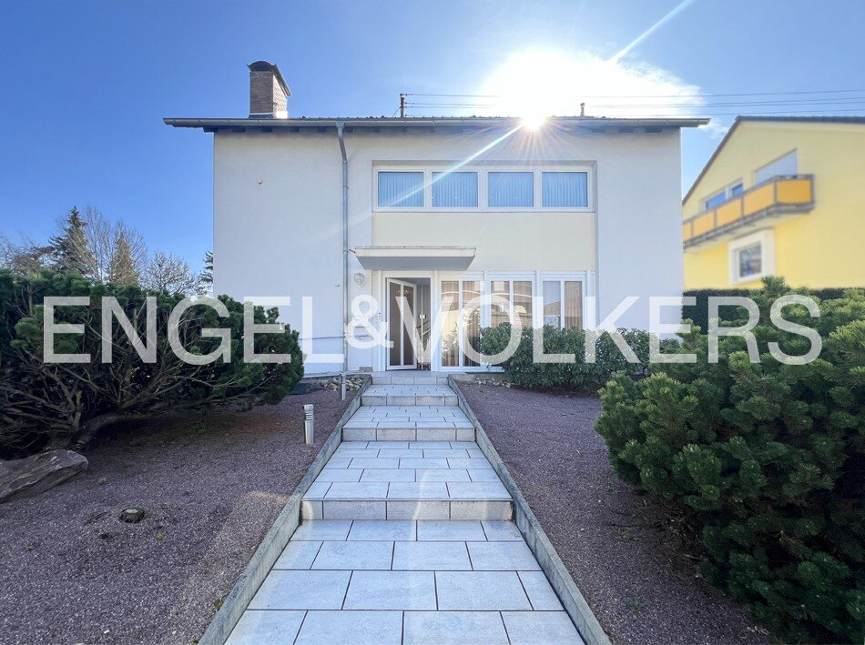 Einfamilienhaus zum Kauf 398.000 € 6 Zimmer 180 m²<br/>Wohnfläche 689 m²<br/>Grundstück Ottenhausen Saarbrücken 66128