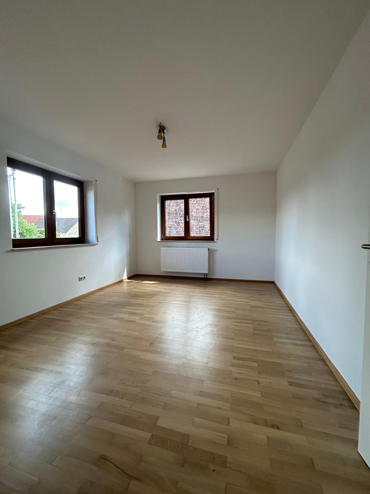 Wohnung zur Miete 465 € 2 Zimmer 58 m²<br/>Wohnfläche 1. Stock<br/>Geschoss Burghaslach Burghaslach 96152