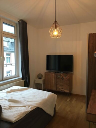 Wohnung zur Miete Wohnen auf Zeit 790 € 3 Zimmer 11 m² frei ab 23.12.2024 Heiligkreuzgasse 13 Innenstadt Frankfurt am Main 60313