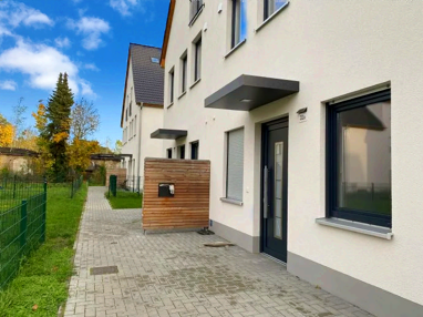 Doppelhaushälfte zur Miete 1.600 € 5 Zimmer 165 m² 330 m² Grundstück Waldstadt Zossen 15806