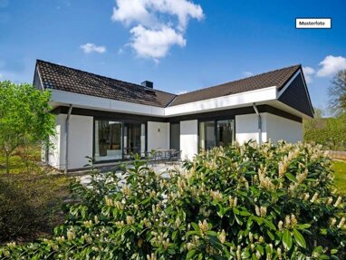 Haus zum Kauf Zwangsversteigerung 41.500 € 66 m² 245 m² Grundstück Goseck Goseck 06667