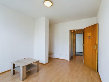 Wohnung zum Kauf 215.000 € 1 Zimmer 24 m² frei ab sofort Am Hart München 80937