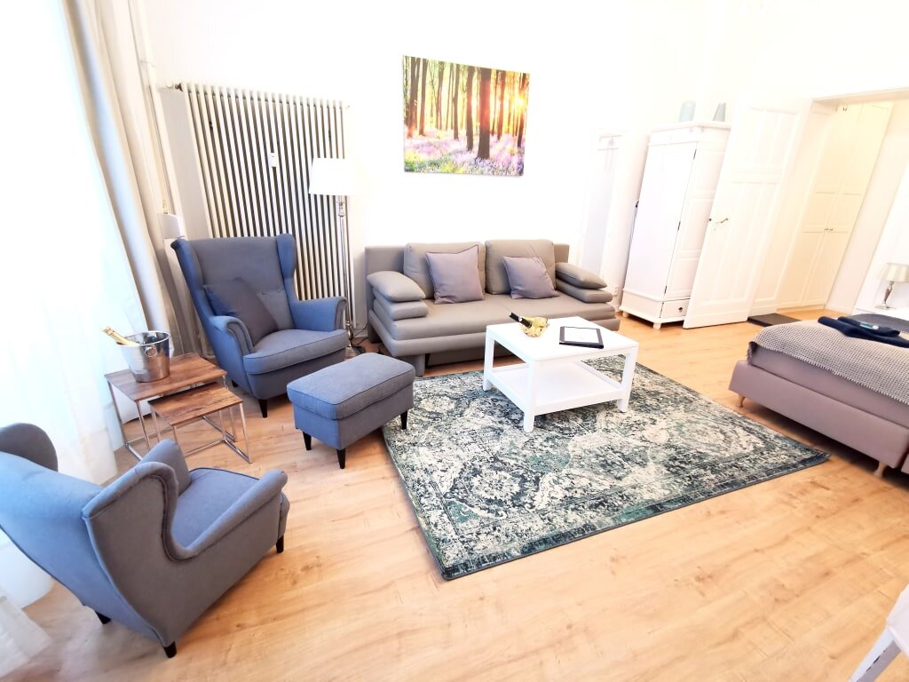 Wohnung zur Miete Wohnen auf Zeit 2.087 € 2 Zimmer 50 m²<br/>Wohnfläche 15.12.2024<br/>Verfügbarkeit Kamminer Straße Charlottenburg Berlin 10589