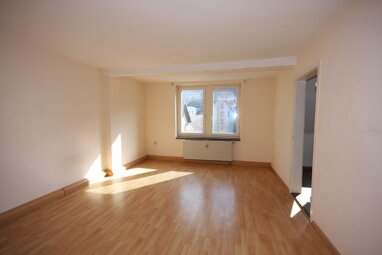 Wohnung zur Miete 320 € 4 Zimmer 65 m² Schneeberger Str. 54 Aue 08280