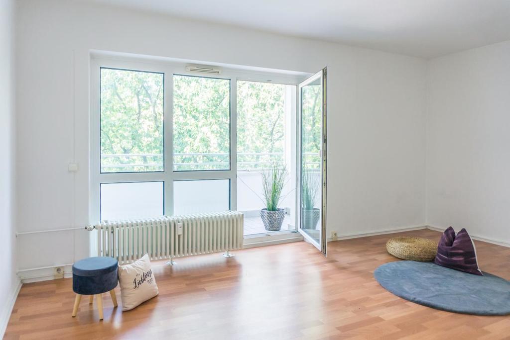 Wohnung zur Miete 360 € 2 Zimmer 61,6 m²<br/>Wohnfläche 1.<br/>Geschoss Brückenstr. 33 Zentrum 015 Chemnitz 09111