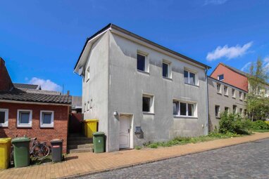 Immobilie zum Kauf 99.000 € 3 Zimmer 84,1 m² 93 m² Grundstück Bredstedt 25821