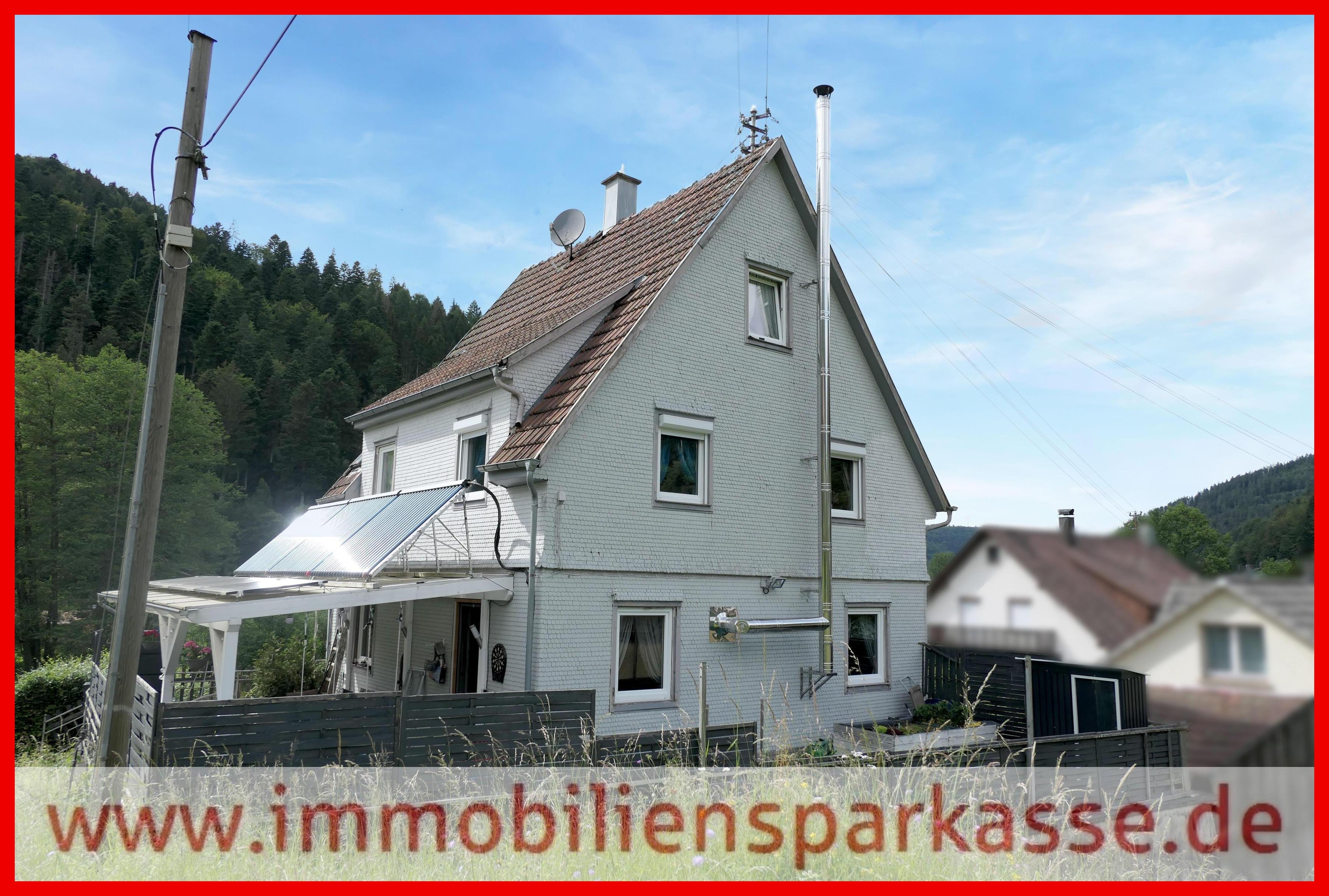 Einfamilienhaus zum Kauf 305.000 € 7 Zimmer 168 m²<br/>Wohnfläche 537 m²<br/>Grundstück Calmbach Bad Wildbad 75323