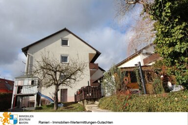 Mehrfamilienhaus zum Kauf 825.000 € 7 Zimmer 285 m² 810 m² Grundstück Memeler Str. 36 Steinweg - Pfaffenstein Regensburg 93059