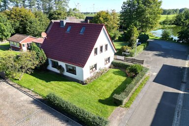 Einfamilienhaus zum Kauf 298.000 € 3,5 Zimmer 90,1 m² 802 m² Grundstück Westerdeichstrich 25761