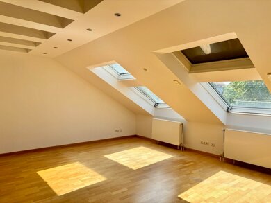 Reihenendhaus zum Kauf 990.000 € 6 Zimmer 170 m² 306 m² Grundstück Stadtamhof Regensburg / Stadtamhof 93059