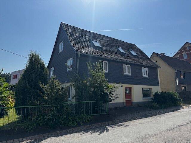 Immobilie in Mülsen - Sanierungswürdiges Bauernhaus / Einfamilienwohnhaus - Bild 0