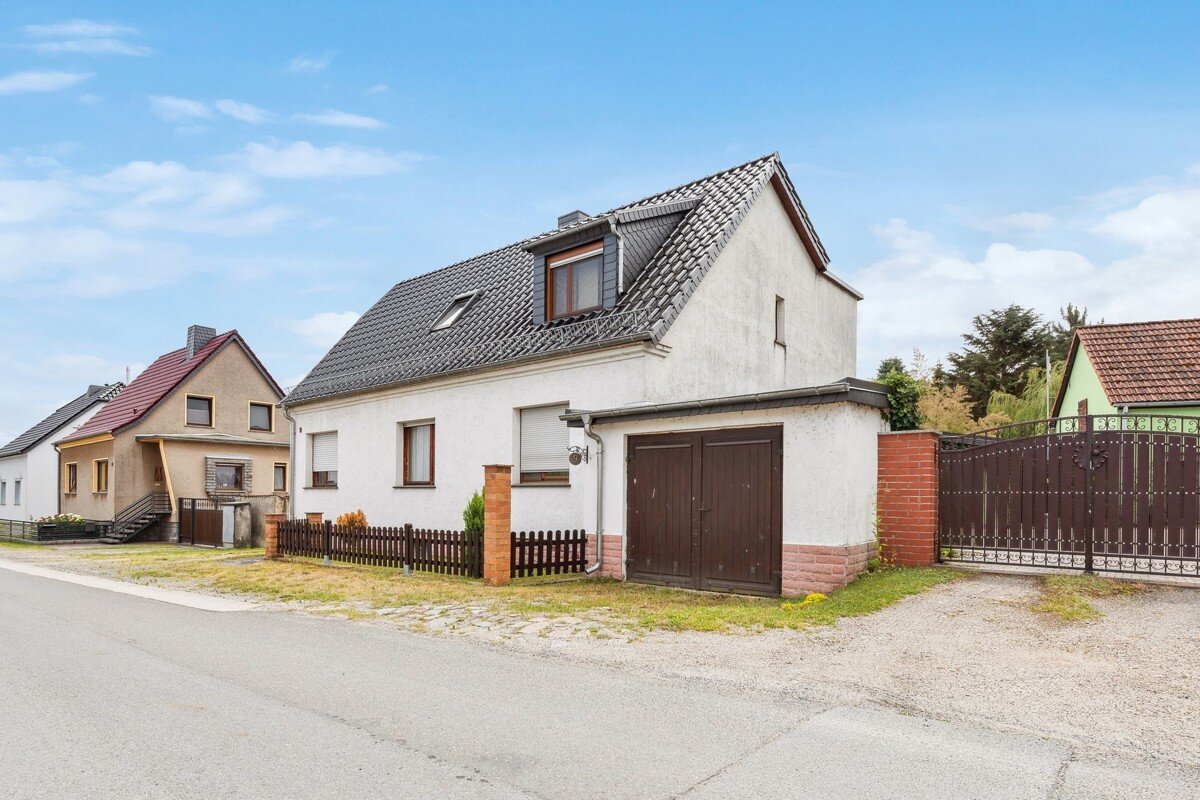 Einfamilienhaus zum Kauf 185.000 € 7 Zimmer 164 m²<br/>Wohnfläche 1.170 m²<br/>Grundstück Schönborn Schönborn / Arenzhain 03253