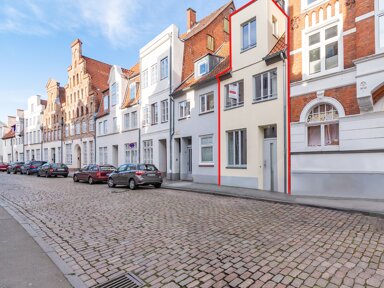 Reihenmittelhaus zum Kauf 640.000 € 3,5 Zimmer 116 m² 52 m² Grundstück Innenstadt Lübeck 23552