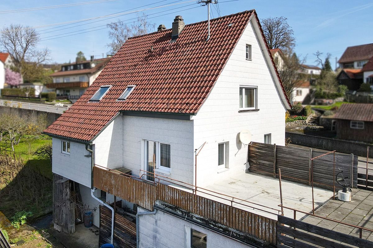 Einfamilienhaus zum Kauf 155.000 € 5 Zimmer 111,1 m²<br/>Wohnfläche 774 m²<br/>Grundstück Bingen Bingen 72511