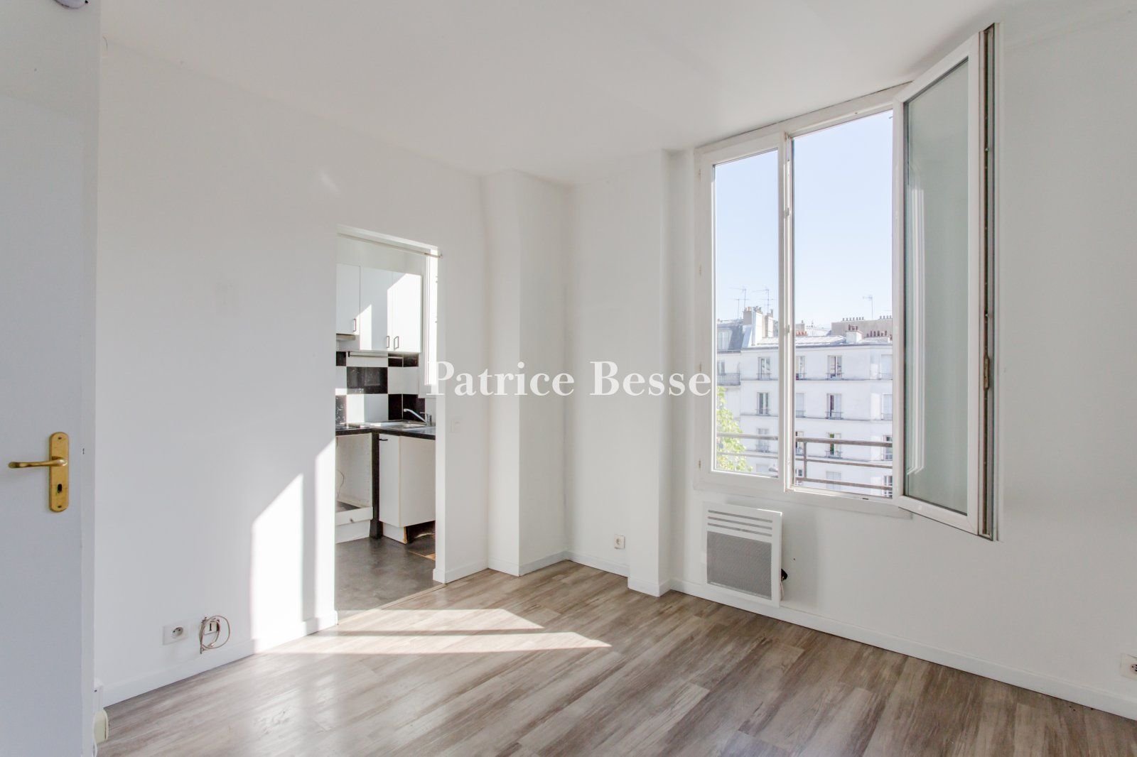 Studio zum Kauf 250.000 € 2 Zimmer 30 m²<br/>Wohnfläche Les Halles Paris 75013