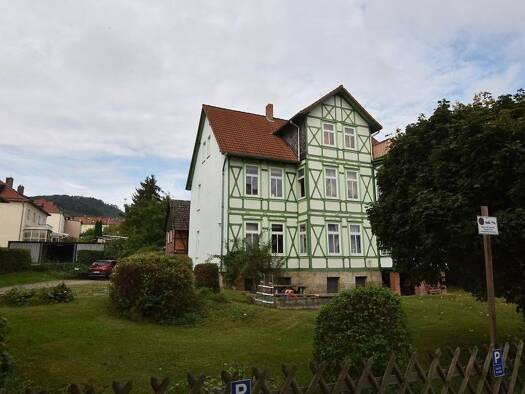 Mehrfamilienhaus zum Kauf als Kapitalanlage geeignet 295.000 € 302 m² 1.296 m² Grundstück Blankenburg Blankenburg (Harz) 38889