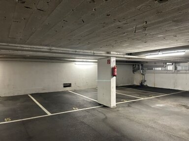 Tiefgaragenstellplatz zur Miete 75 € Hauptstraße 4 Seekirchen am Wallersee 5201