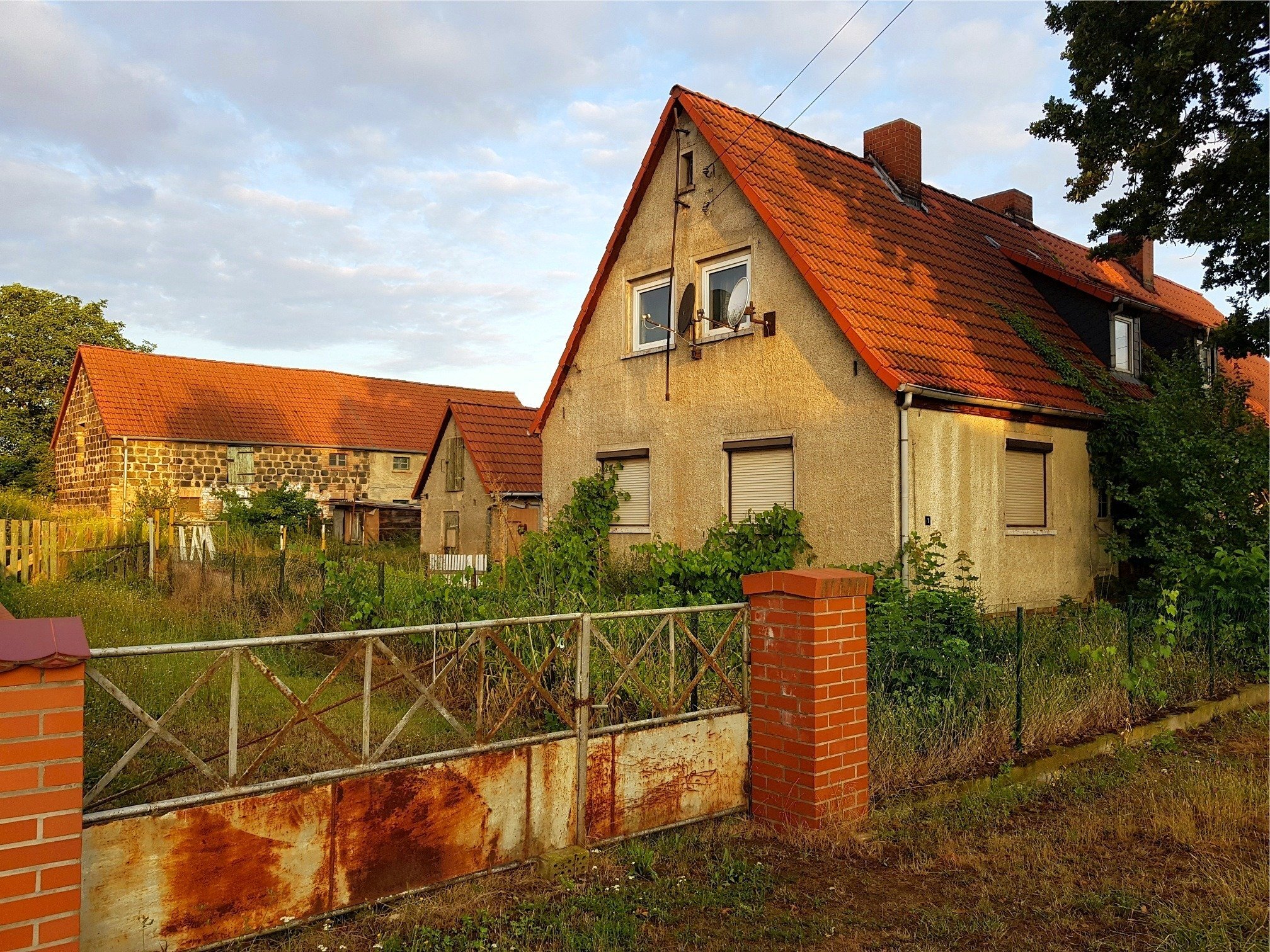Einfamilienhaus zum Kauf Provisionsfrei 99.000 € 3 Zimmer 85 m²<br/>Wohnfläche 2.618 m²<br/>Grundstück Dornstedt Teutschenthal 06179
