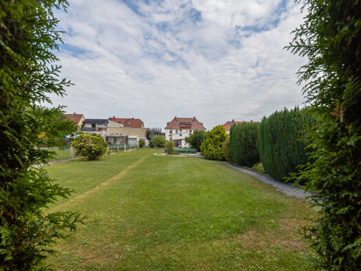 Doppelhaushälfte zum Kauf 174.000 € 4 Zimmer 105 m² 1.031 m² Grundstück Bautzen / Stiebitz 02625