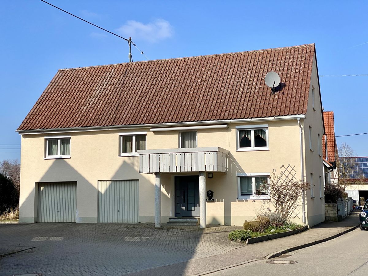 Einfamilienhaus zum Kauf 190.000 € 5 Zimmer 124 m² 265 m² Grundstück Biberachzell Weißenhorn / Biberachzell 89264