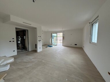 Maisonette zum Kauf 472.000 € 4 Zimmer 100 m² 1. Geschoss frei ab sofort Via Alcide De Gasperi Civezzano 38045