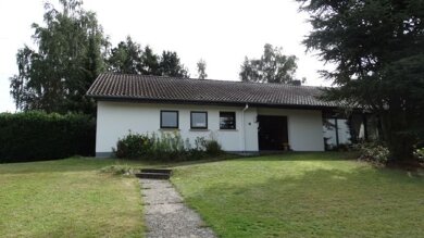 Haus zur Miete 1.250 € 6 Zimmer 150 m² 1.000 m² Grundstück Beckingen Beckingen 66701