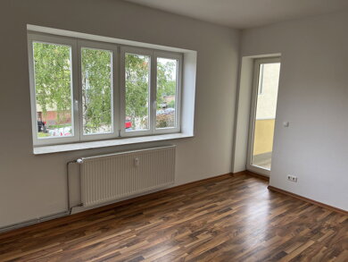 Wohnung zur Miete 679 € 4 Zimmer 85,1 m² 3. Geschoss Holsteiner Straße 2 Westerhüsen Magdeburg 39122