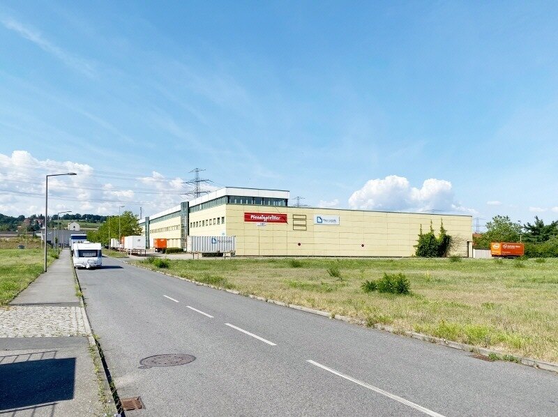 Halle/Industriefläche zur Miete provisionsfrei 5 € 13.024,6 m²<br/>Lagerfläche ab 2.623,5 m²<br/>Teilbarkeit Sporbitz Dresden 01259