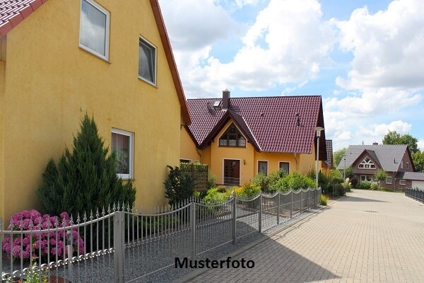 Einfamilienhaus zum Kauf Zwangsversteigerung 275.000 € 8 Zimmer 139 m²<br/>Wohnfläche 1.226 m²<br/>Grundstück Rauschwalde Görlitz 02827