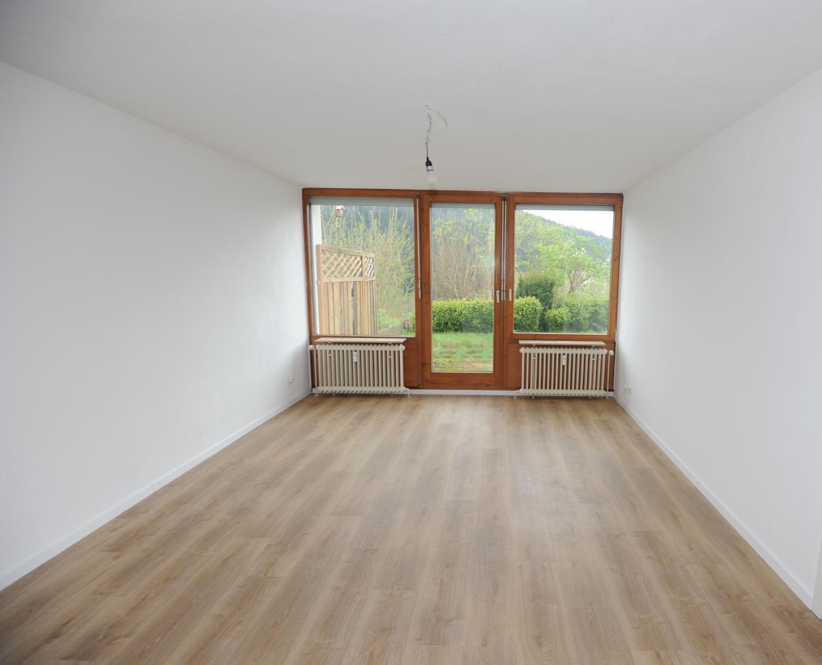 Wohnung zum Kauf 99.000 € 2 Zimmer 57,6 m²<br/>Wohnfläche ab sofort<br/>Verfügbarkeit Klosterreichenbach Baiersbronn 72270