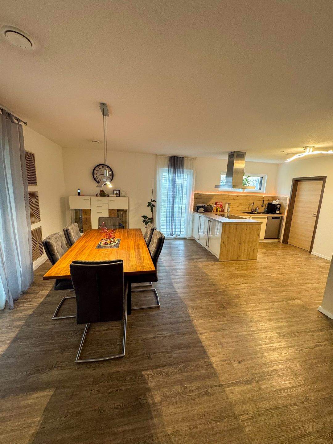 Immobilie in Unlingen - Atemberaubendes Einfamilienhaus mit Doppelgarage - Bild 3