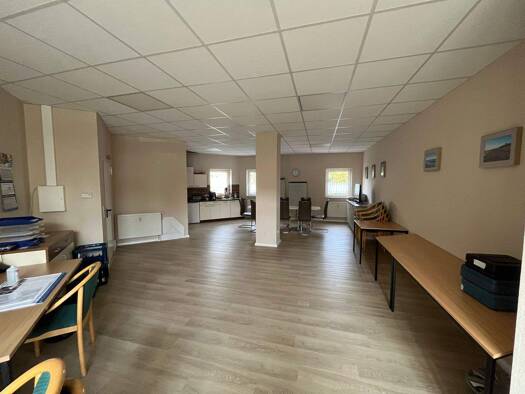 Wohnung zum Kauf 50.000 € 2 Zimmer 60 m² EG Neustadt Neustadt an der Orla 07806