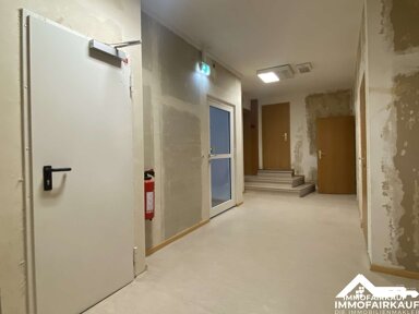 Büro-/Praxisfläche zur Miete 1.441 € 8 Zimmer 198,8 m² Bürofläche Rathausviertel Magdeburg 39104